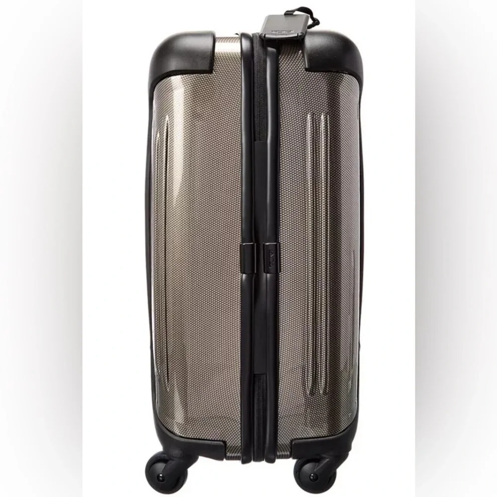 Tumi Vapor 22" International Carry-On
Hardcase Spinner Luggage Fossil NWT $675 - Picture 13 of 17